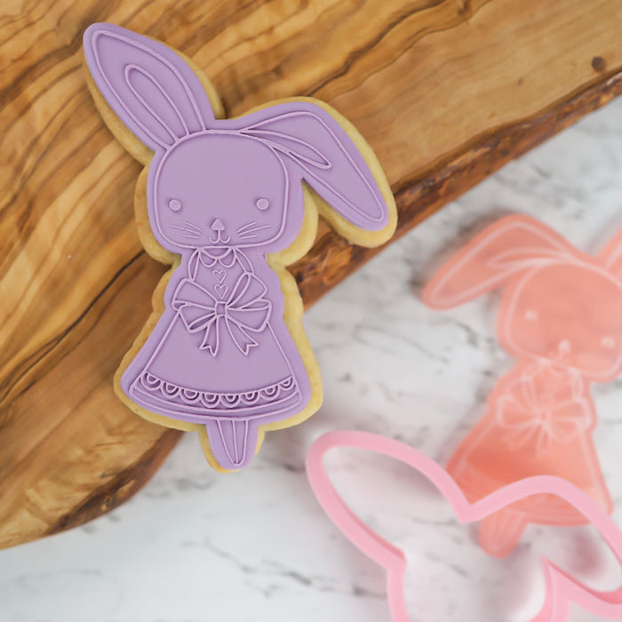 Sweet Stamp Cutter& Stamp - Amy Jane Collection "Girl Bunny"