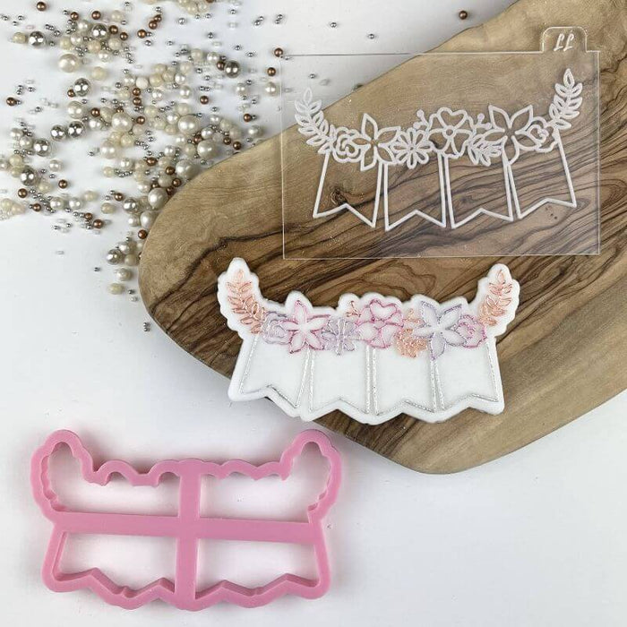 Lissie Lou - Cookie Cutter & Embosser  "Floral Bunting Wedding"