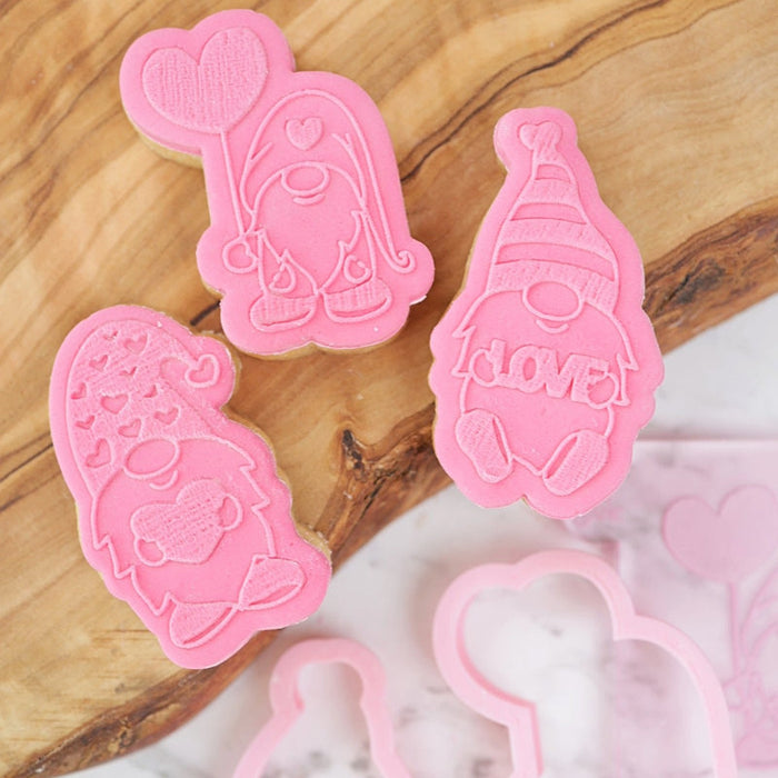 Sweet Stamp Cutter& Stamp - Amy Jane Collection "Gonk Love"