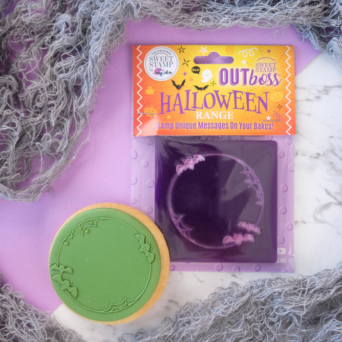 Sweet Stamp - OUTboss Halloween - Halloween Circle Frame