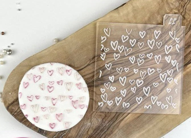 Lissie Lou - Texture Tile  "Sketched Hearts"